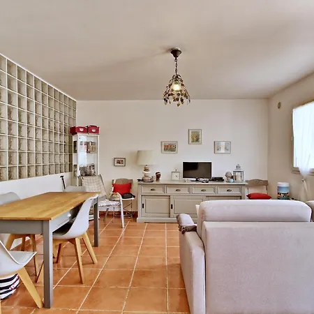 T2 Prunello By Intendance Excellency * Porto-Vecchio (Corsica)